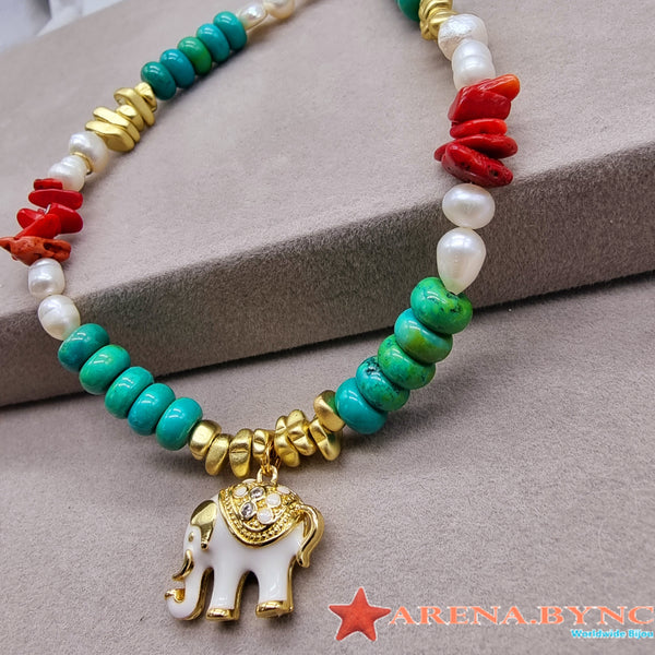 Collar Thai