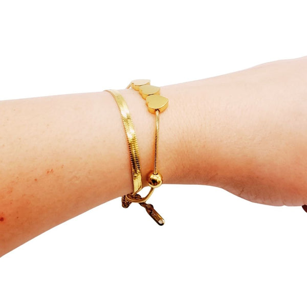 Pulsera Doble con Trío de Corazones