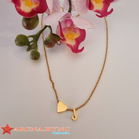 Collar con Inicial Letra J